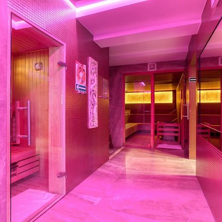 Hotel & Spa Bialy Dom 프르지소비체 외부 사진