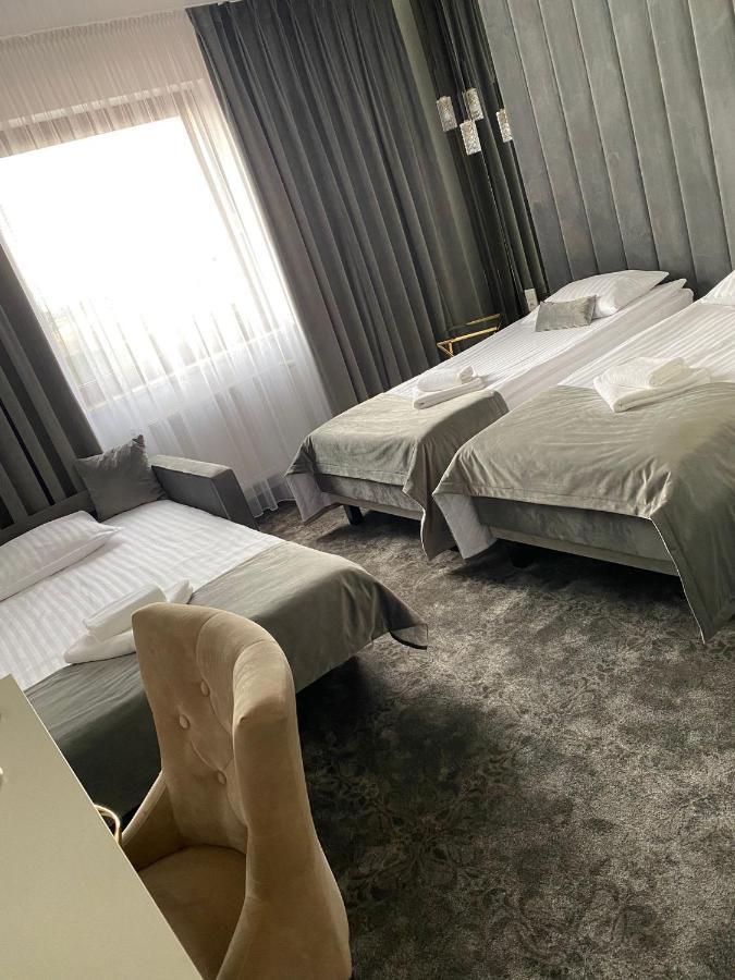 Hotel & Spa Bialy Dom 프르지소비체 외부 사진