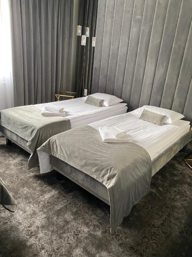 Hotel & Spa Bialy Dom 프르지소비체 외부 사진